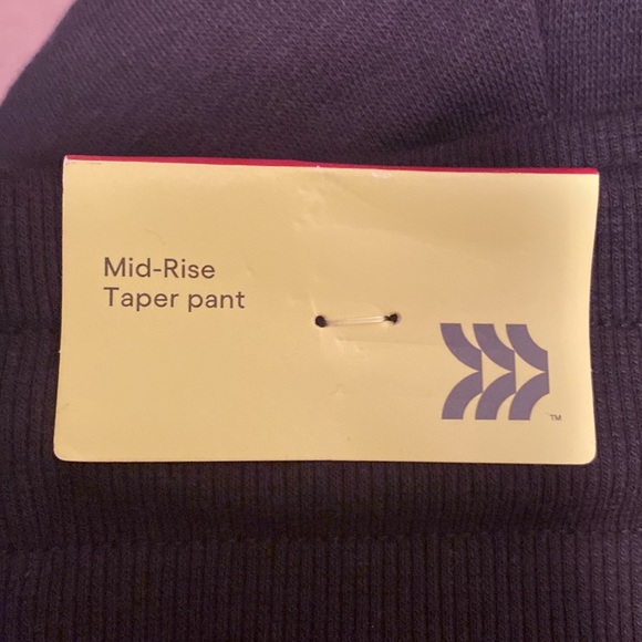 Brand New All in Motion Black Fleece Taper Leg Pants…size XS - Picture 4 of 5